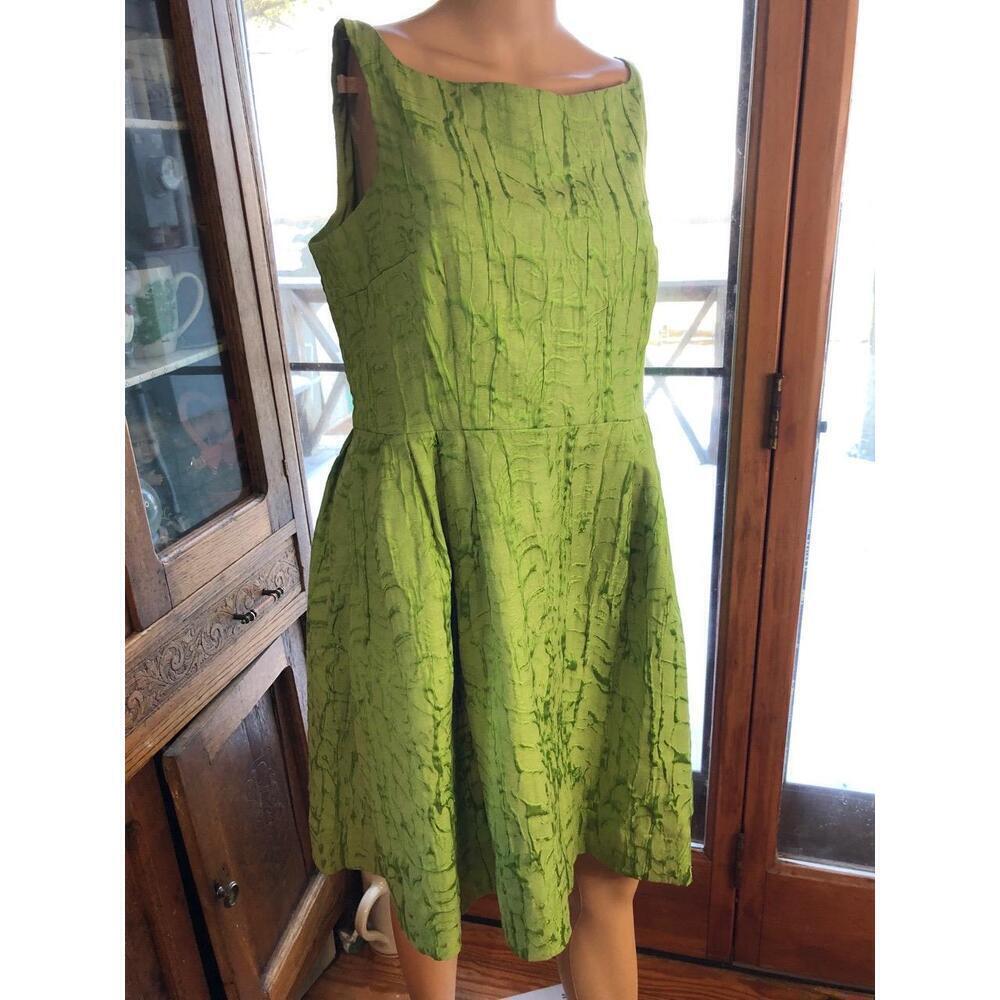 Taylor Green Sleeveless Textured Pattern Fit And Flare Dress Size 10